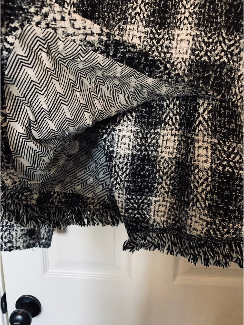 Carol Anderson by Invitation Women’s Tweed Fringe Blazer Size 10 Black - Picture 7 of 8